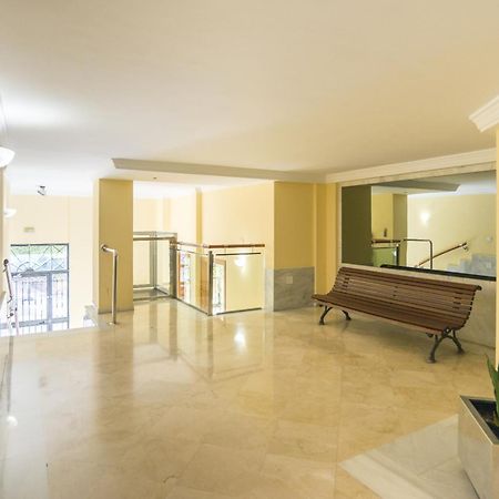 Cathedral Suites Málaga Extérieur photo