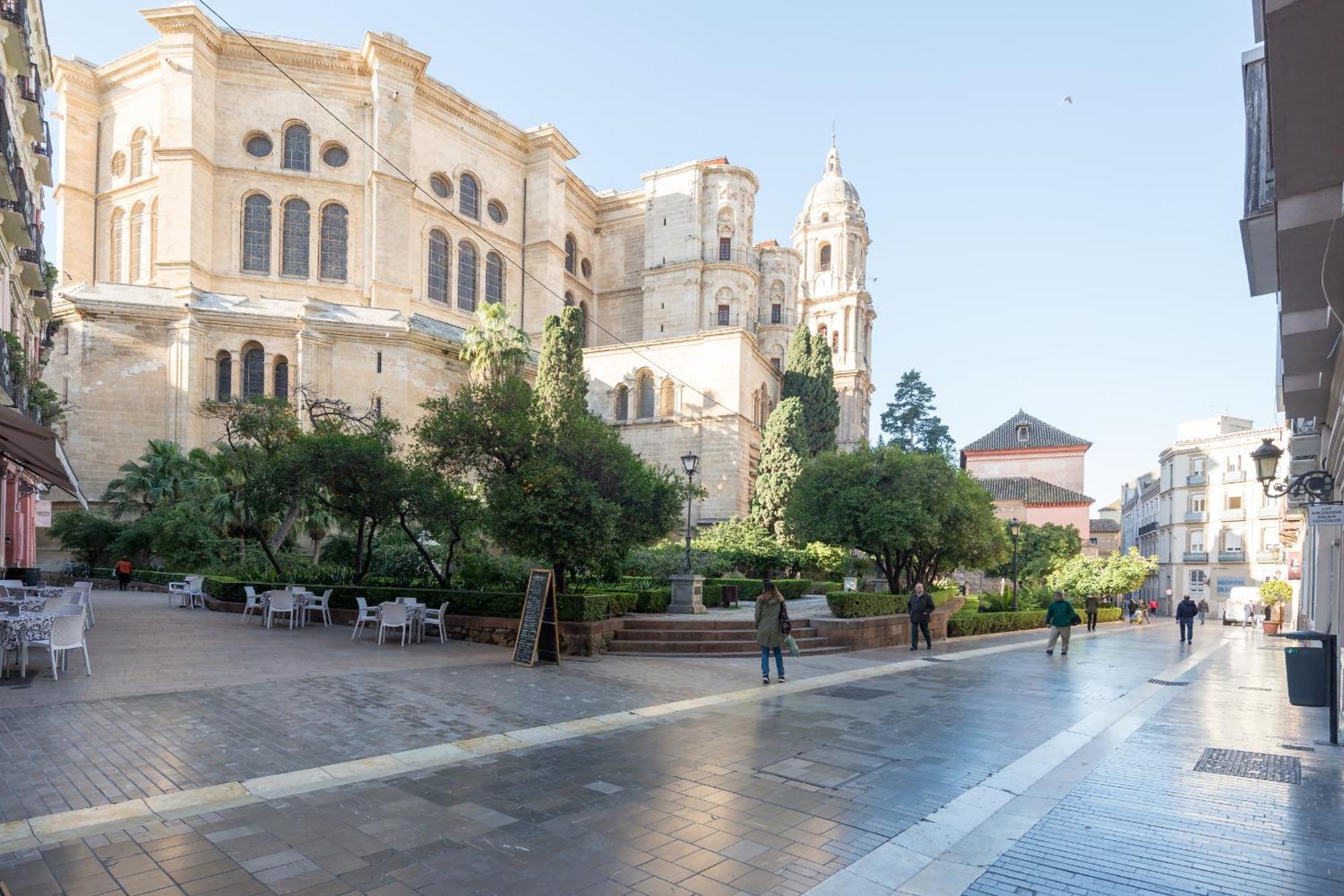 Cathedral Suites Málaga Extérieur photo