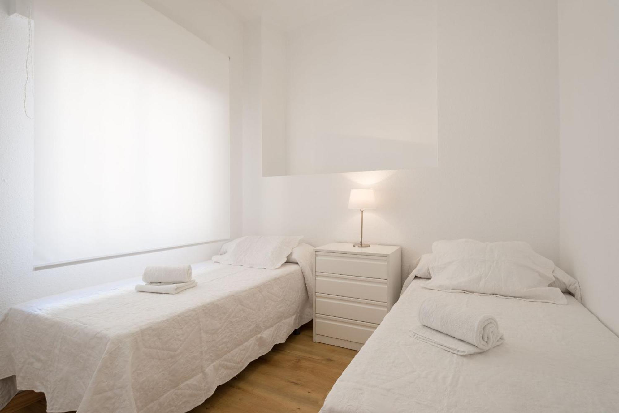 Cathedral Suites Málaga Extérieur photo