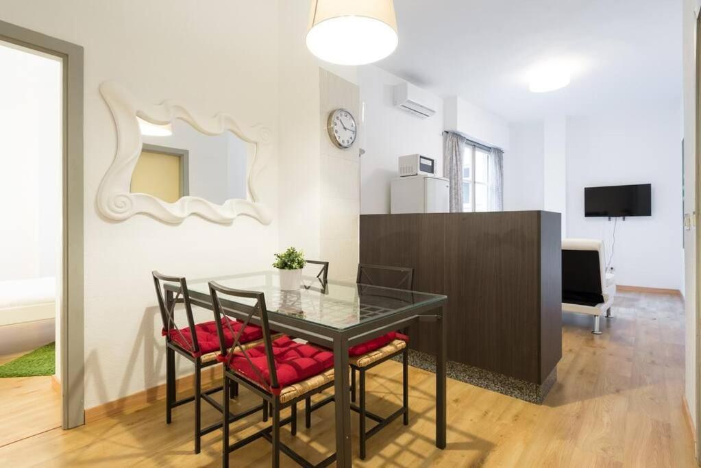 Cathedral Suites Málaga Chambre photo